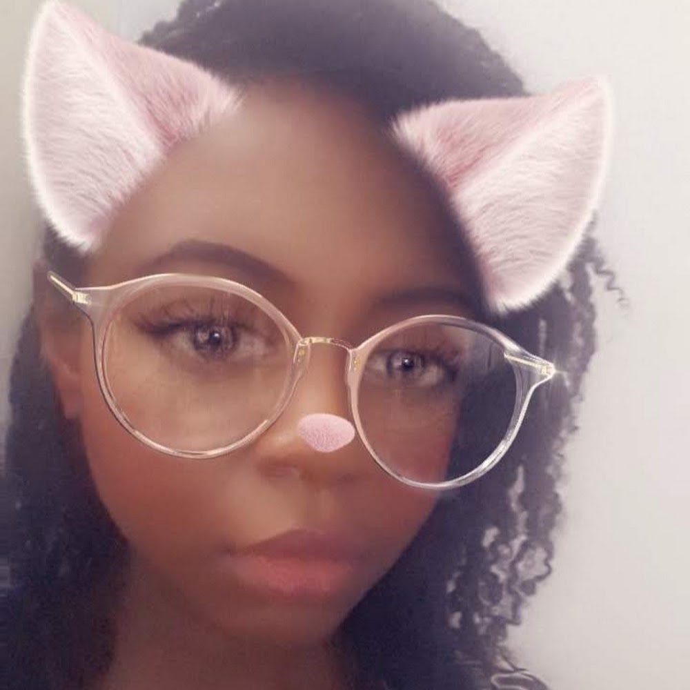 Meet your Posher, Leyssa